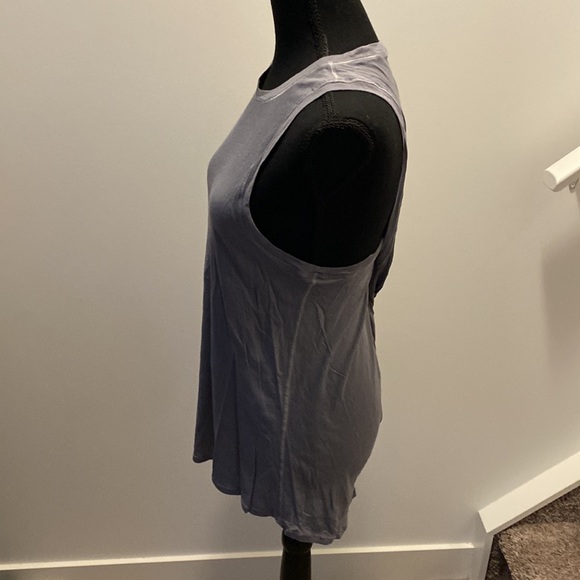 Lululemon Tank Top Size 8 - Picture 2 of 4